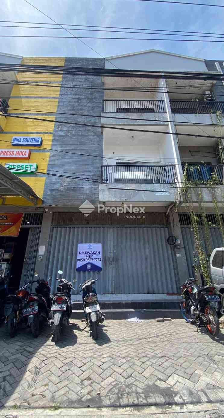 dukuh kupang dekat dengan kampus